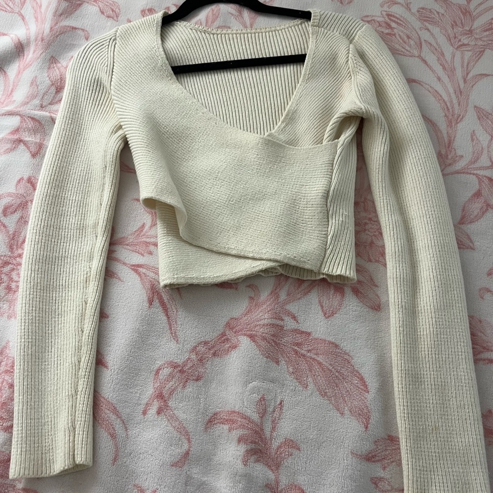Hollister White Long Sleeve Top